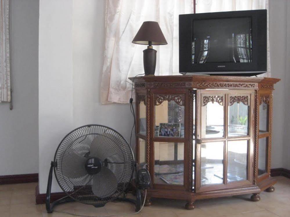 Sri Krung Guest House فرا ناخون سي أيوتثايا المظهر الخارجي الصورة