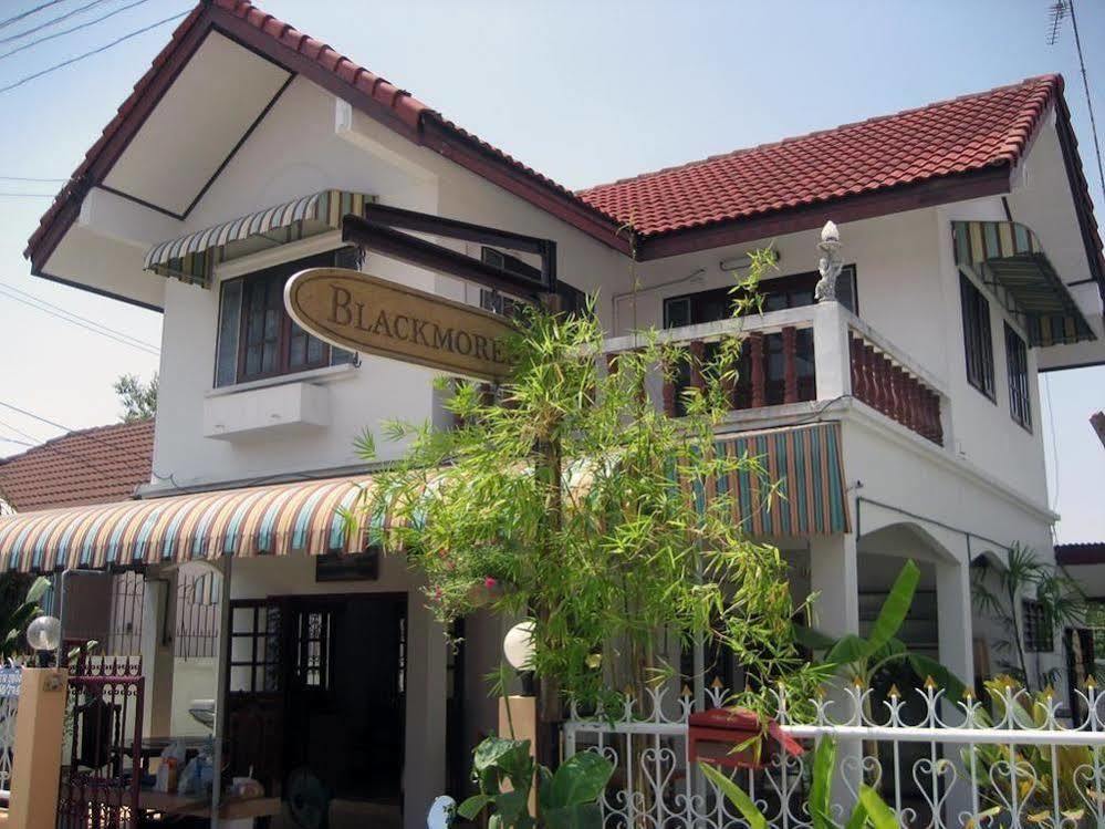 Sri Krung Guest House فرا ناخون سي أيوتثايا المظهر الخارجي الصورة
